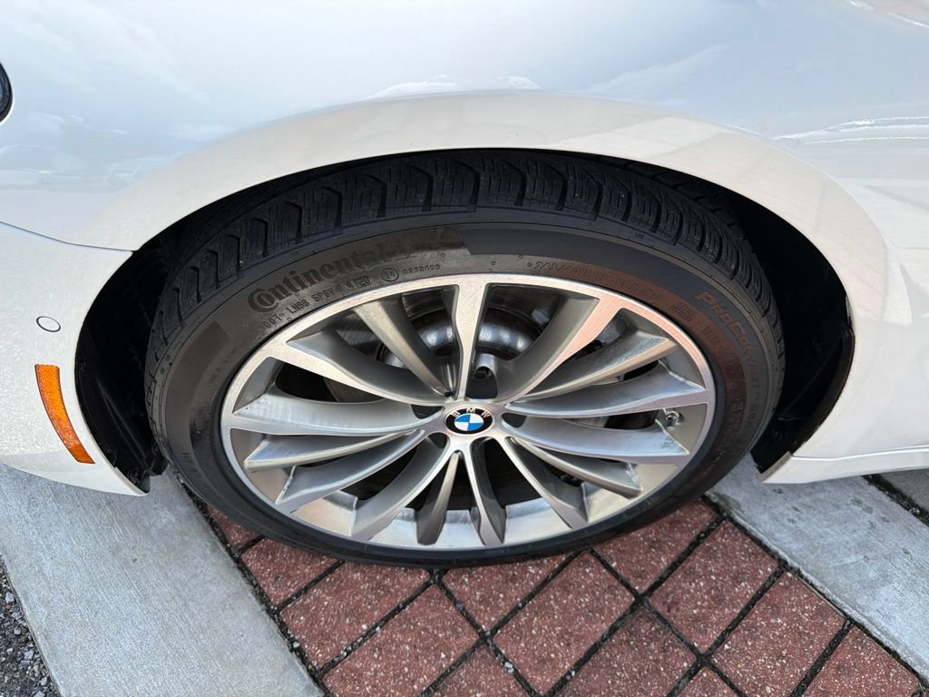 Used 2021 BMW 530i w/ Premium Package RWD image 10