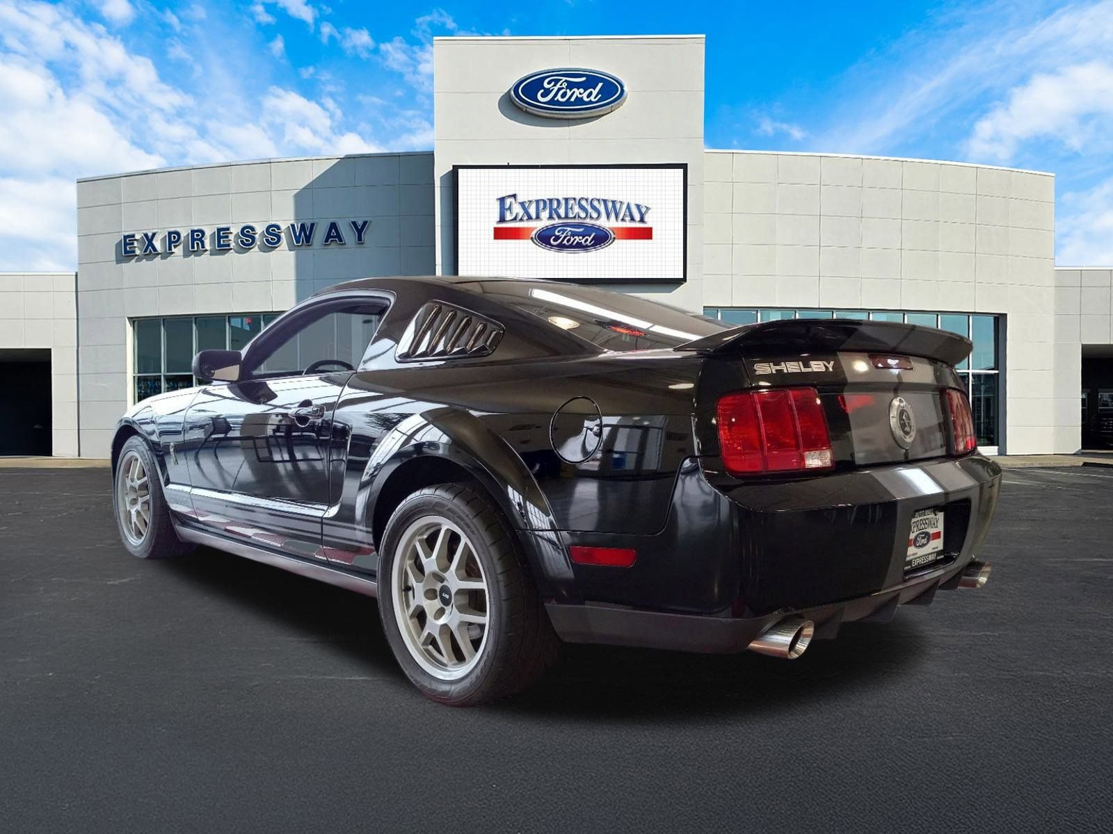 Used 2007 Ford Mustang Shelby GT500 image 8