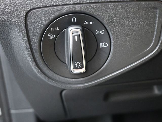 Certified 2023 Volkswagen Atlas Cross Sport SEL R-Line image 21