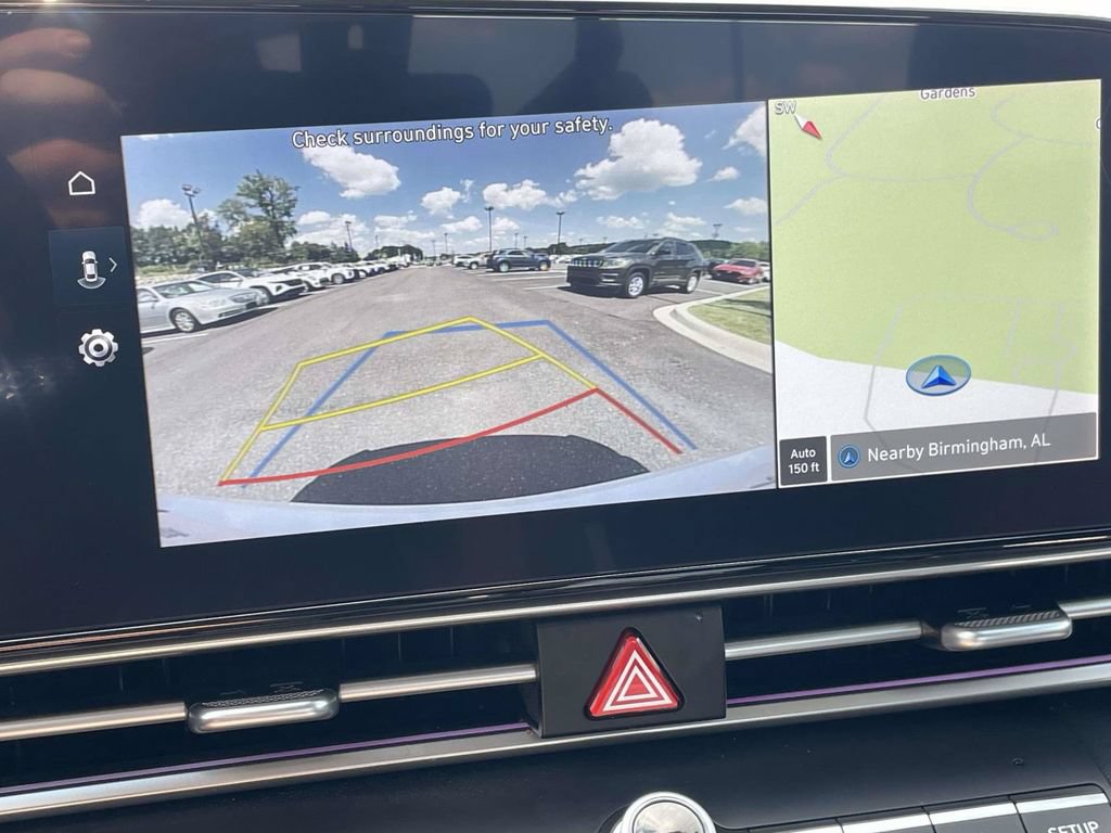 Certified 2024 Hyundai Elantra SEL FWD image 16