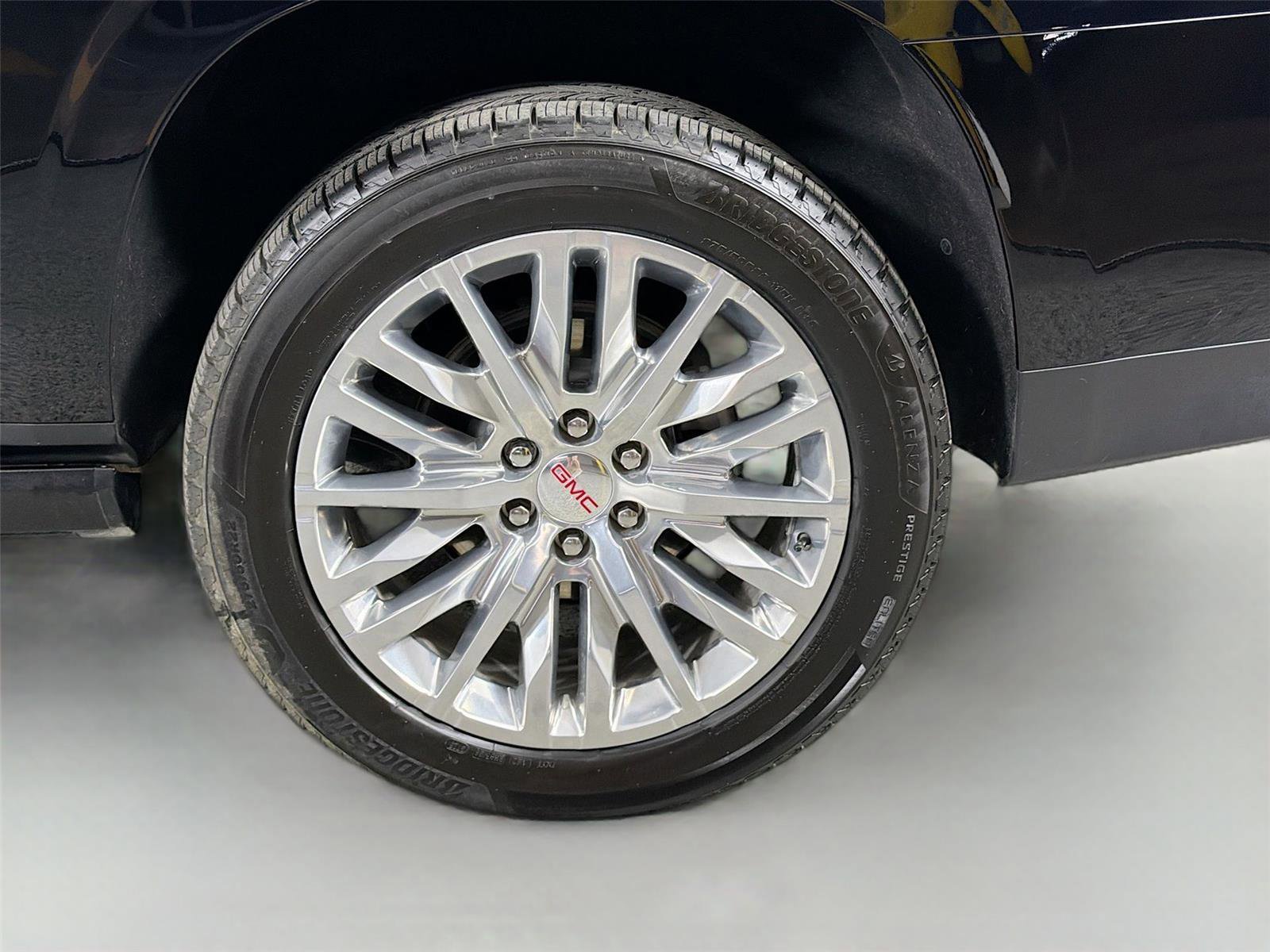 Used 2024 GMC Yukon XL Denali w/ Advanced Technology Package AWD/4WD image 33