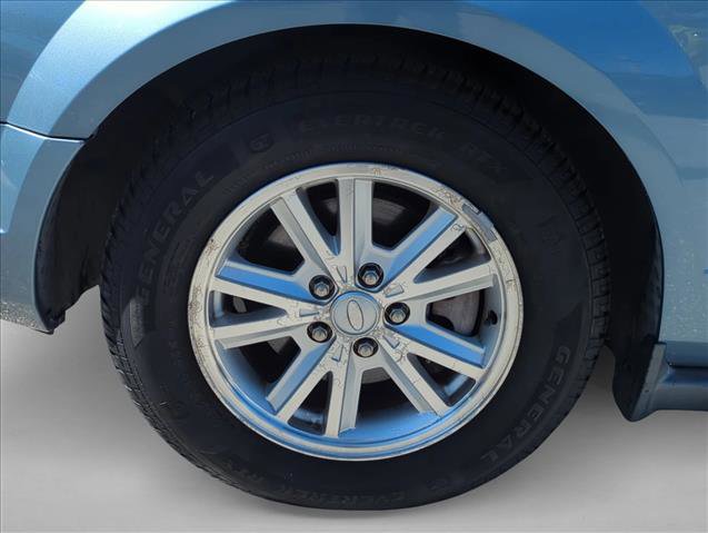 Used 2007 Ford Mustang Deluxe image 9