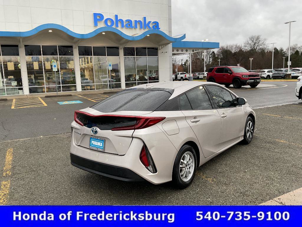 Used 2019 Toyota Prius Prime Plus FWD image 7