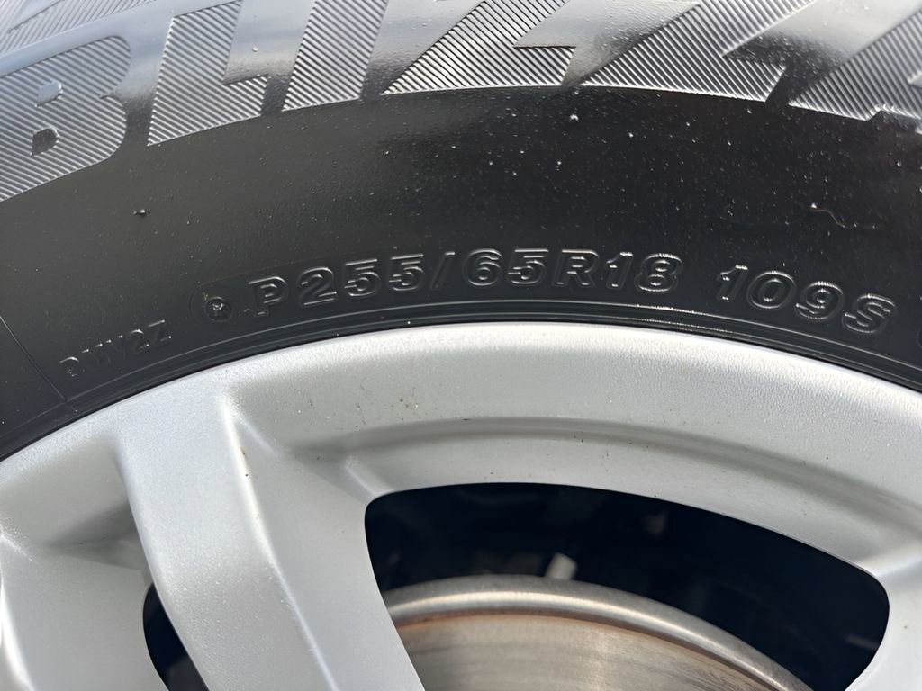 Used 2022 Ford Explorer XLT w/ Equipment Group 202A image 32