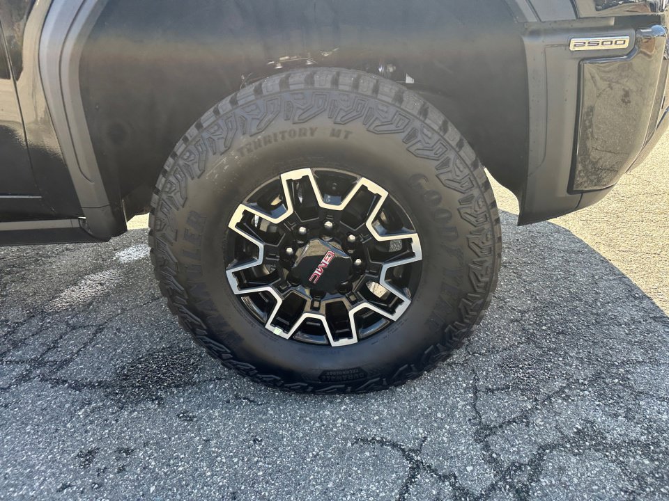 New 2026 GMC Sierra 2500 AT4X image 25