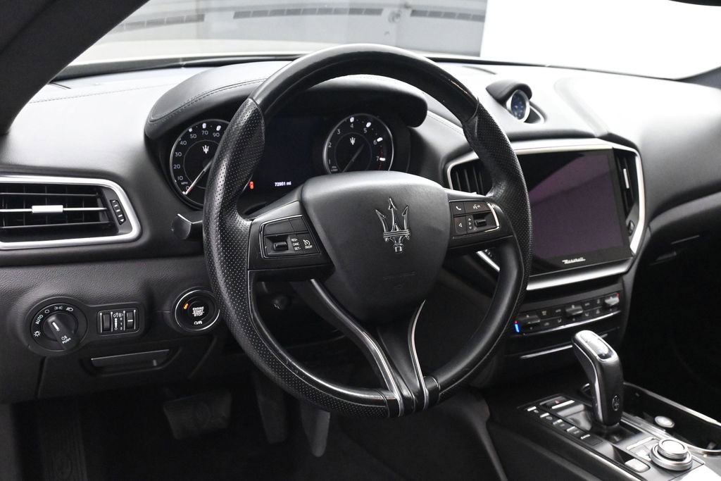 Used 2021 Maserati Ghibli S RWD image 27