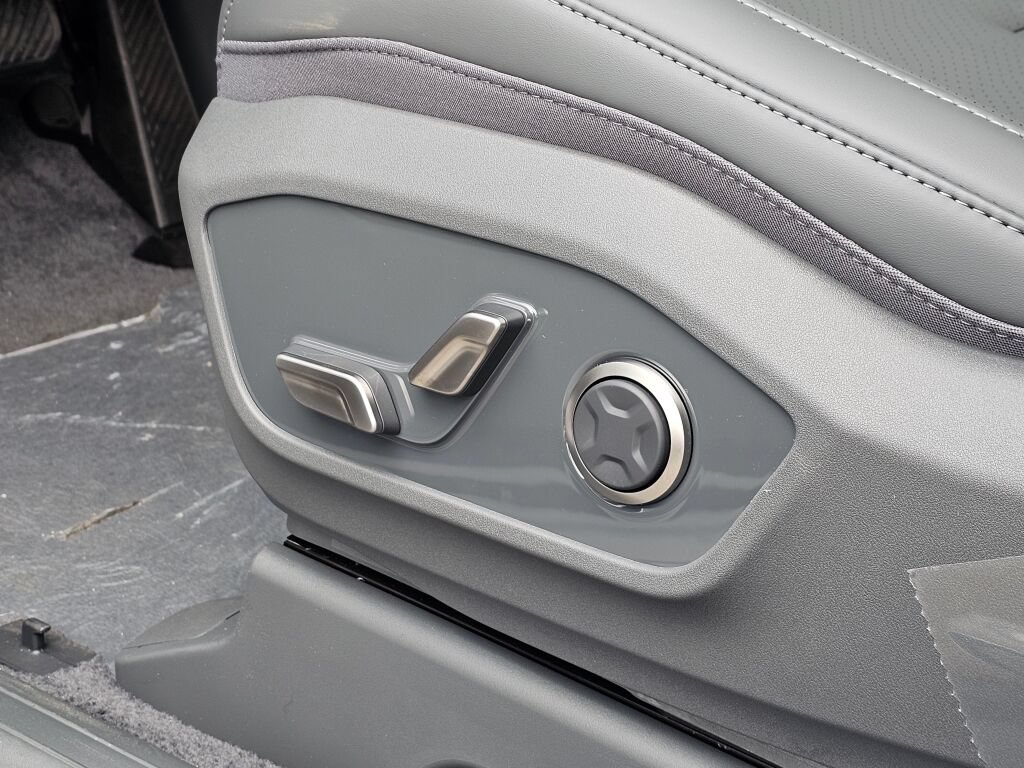 New 2026 Kia EV9 Wind AWD/4WD image 35