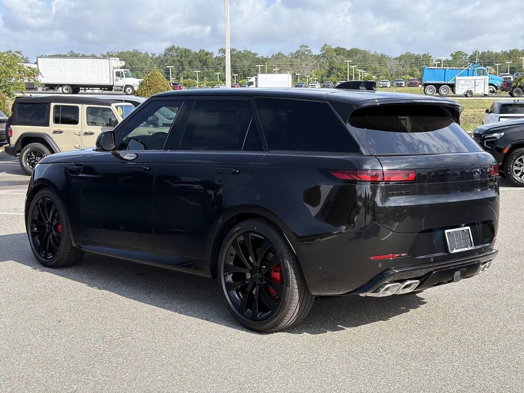 New 2026 Land Rover Range Rover Sport Dynamic SE AWD/4WD image 3