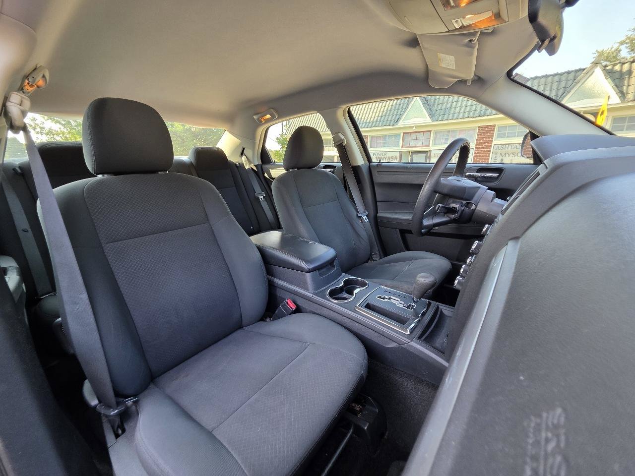 Used 2008 Chrysler 300 LX RWD image 35
