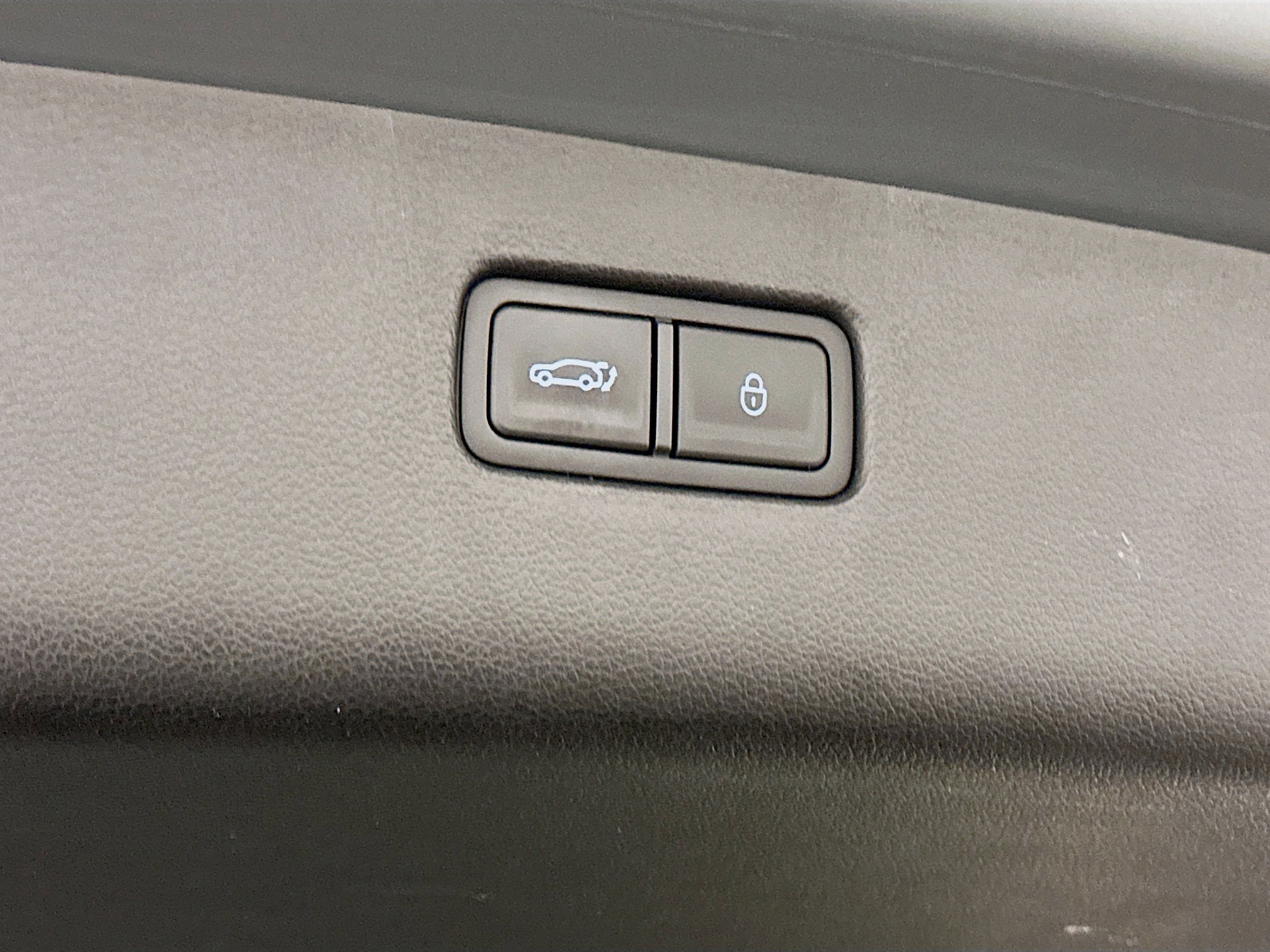 Used 2025 Genesis GV80 2.5T Standard AWD/4WD image 31