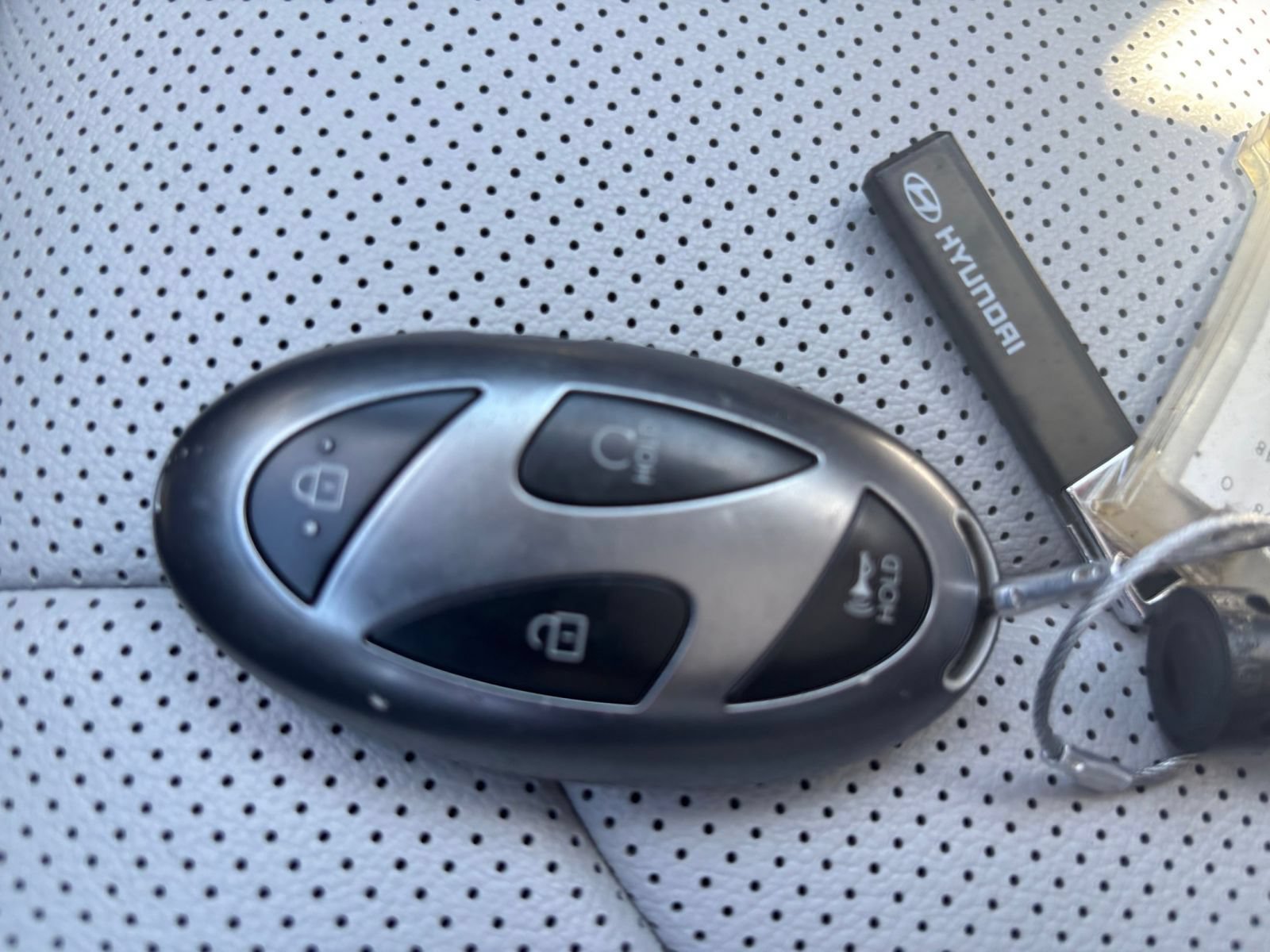 Used 2025 Hyundai Elantra Limited FWD image 27