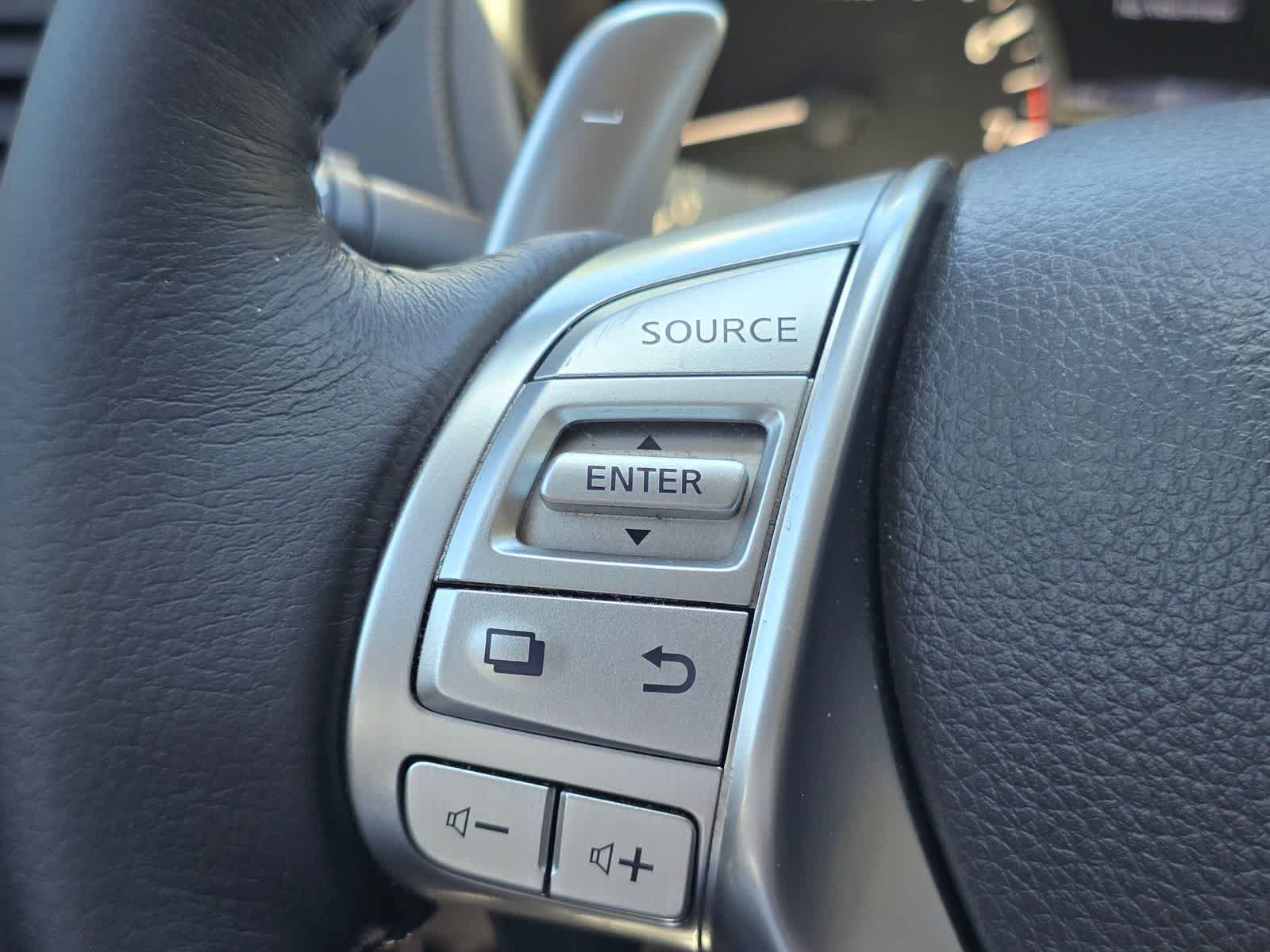 Used 2018 Nissan Altima 2.5 SR FWD image 17