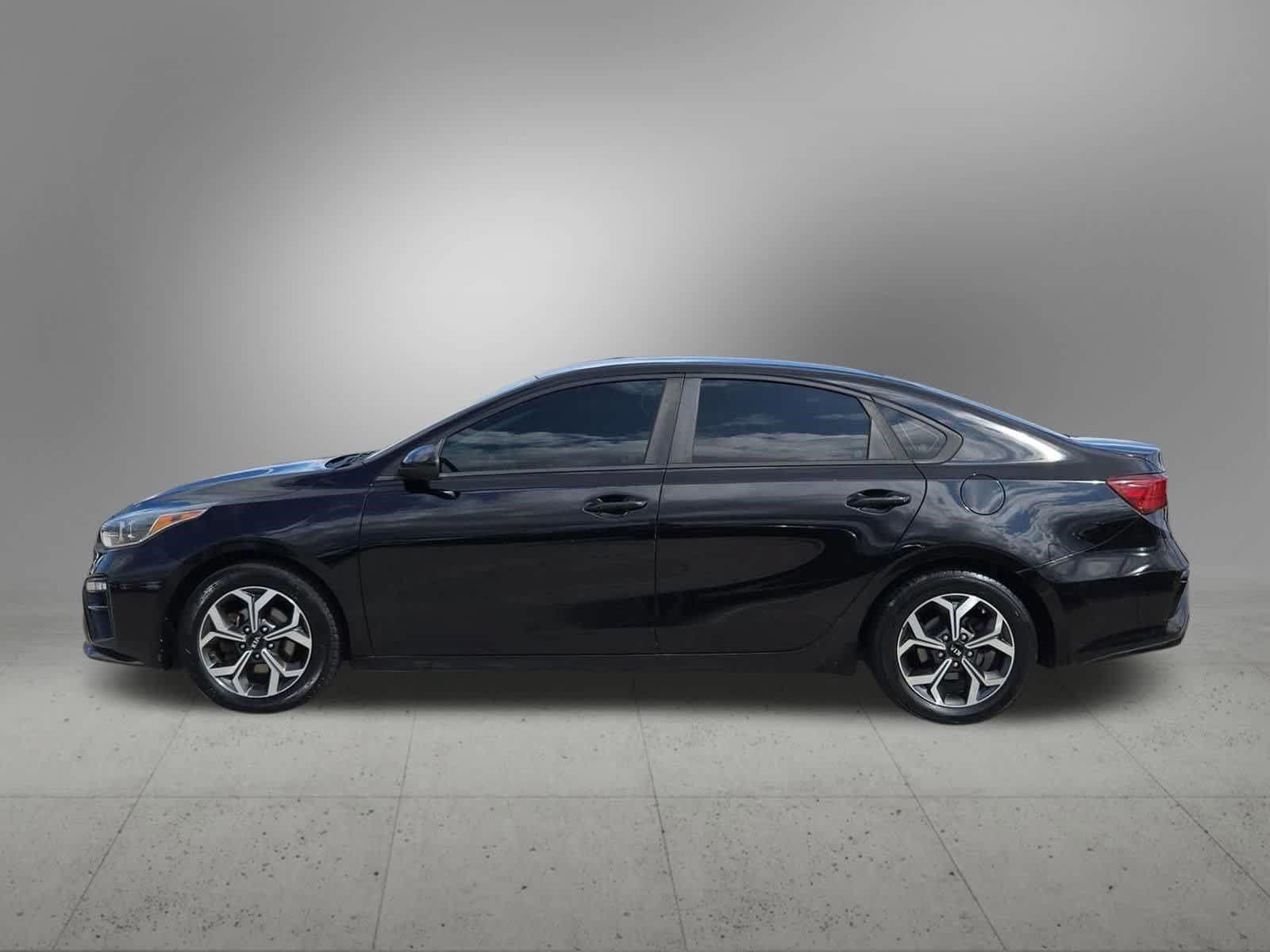 Used 2019 Kia Forte LXS FWD image 3