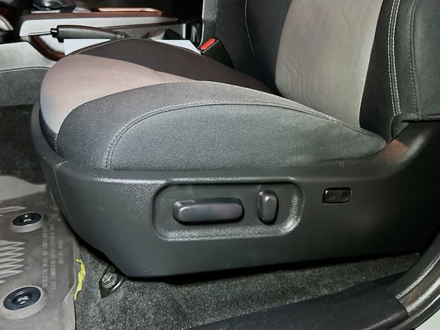 Used 2023 Toyota Tacoma TRD Sport w/ Technology Package image 16
