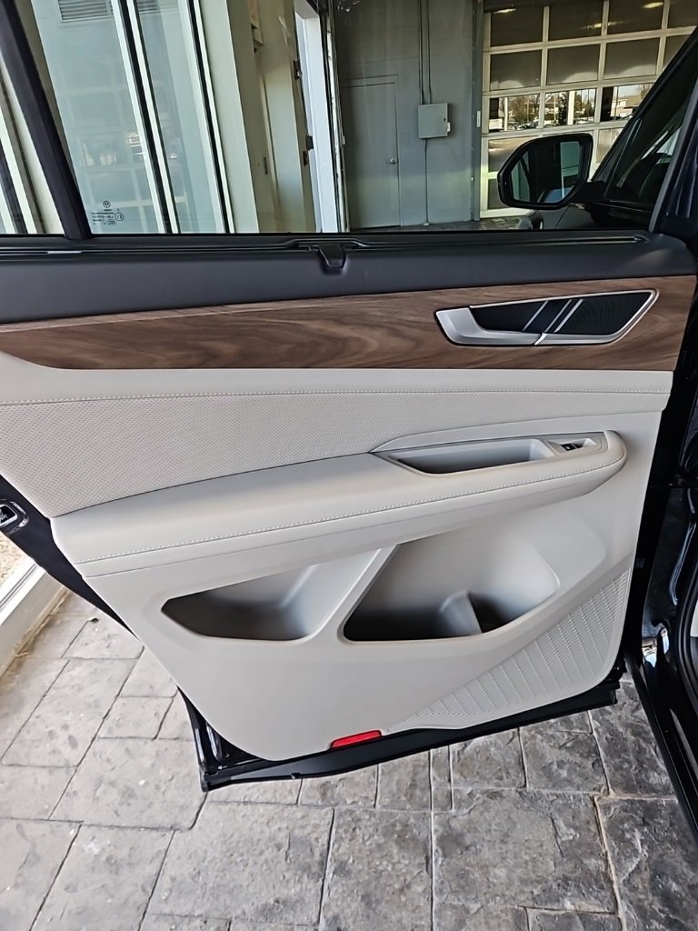 New 2026 Volkswagen Atlas SE image 22