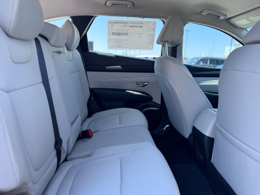 New 2026 Hyundai Tucson SE image 13