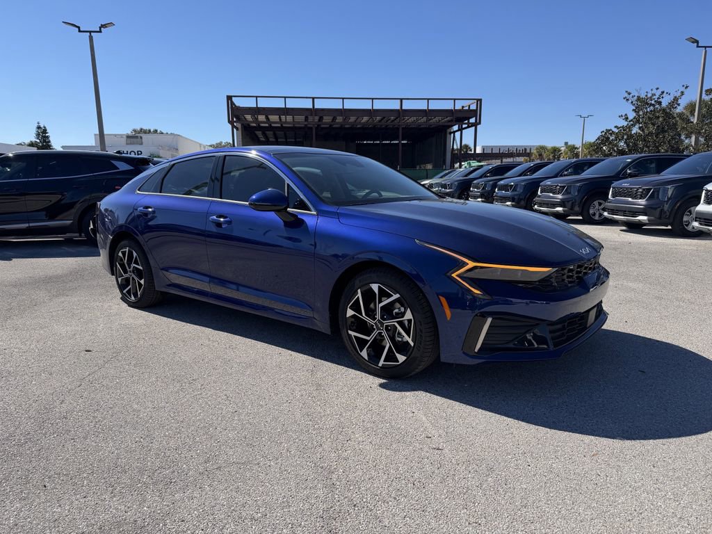New 2026 Kia K5 EX image 2