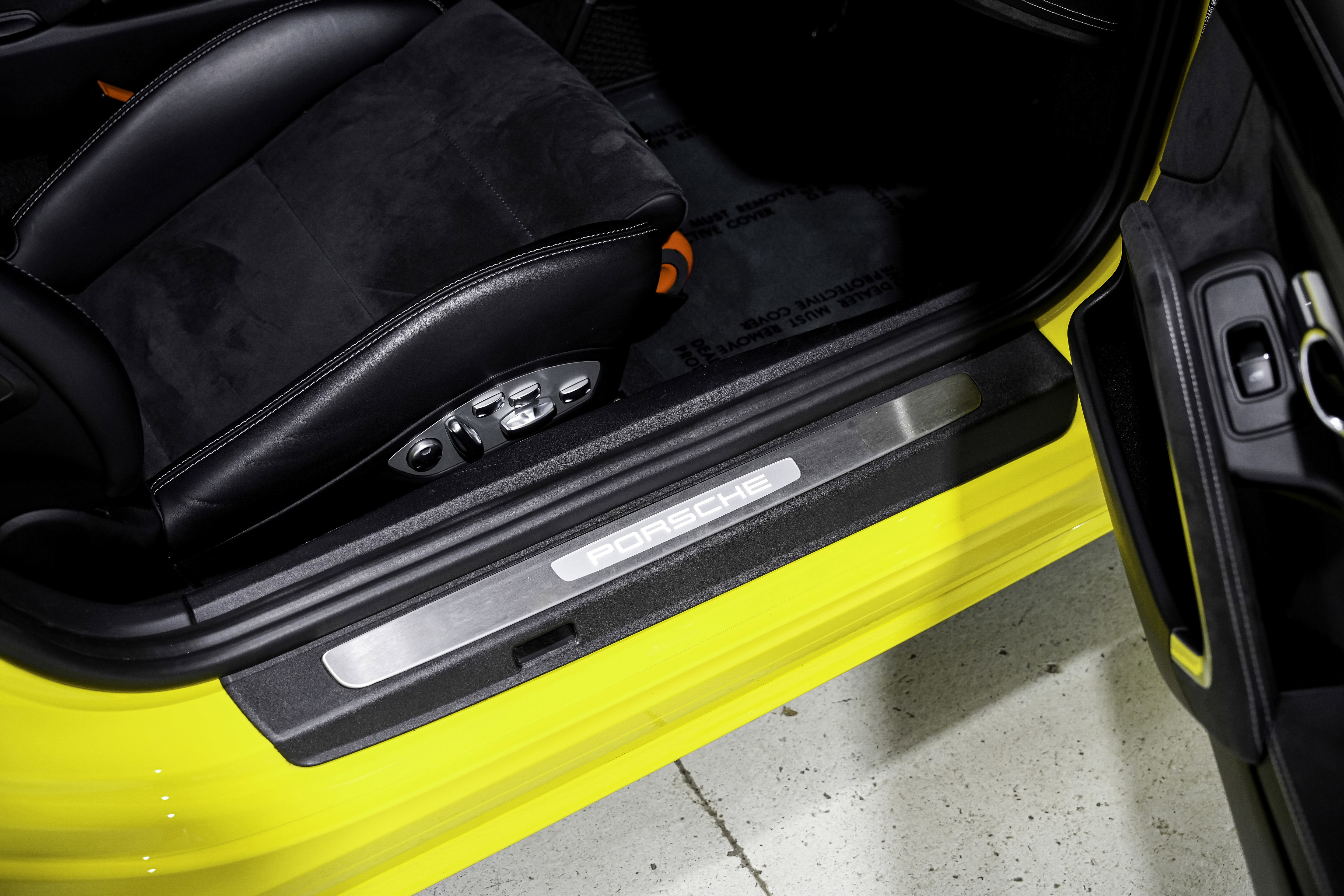 Used 2015 Porsche 911 GT3 image 26