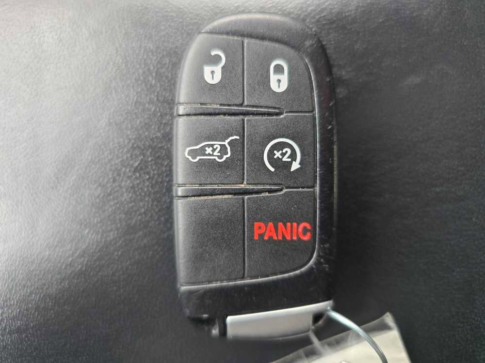 Used 2016 Dodge Durango R/T image 22