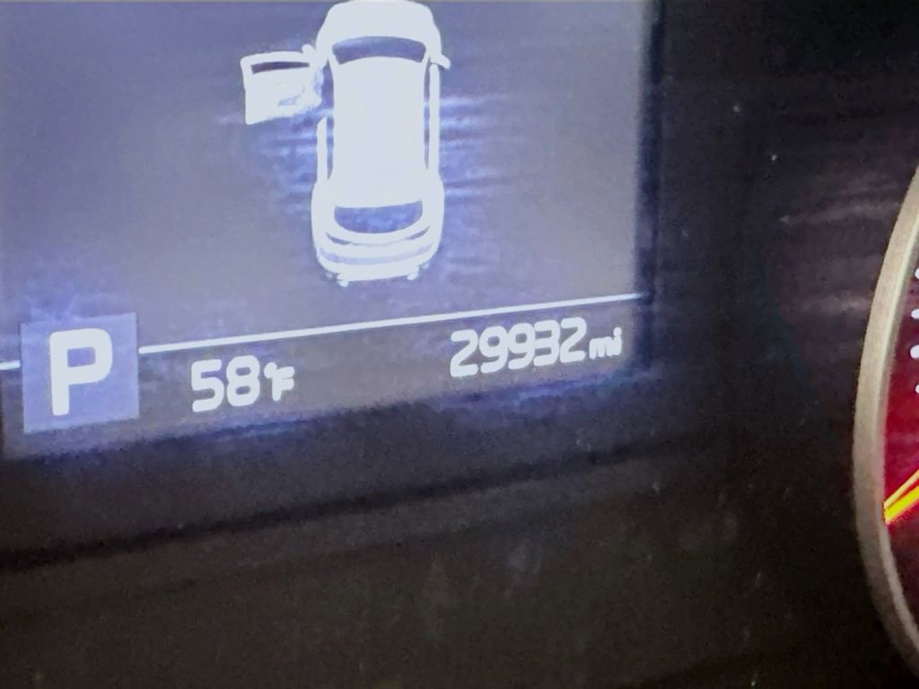 Used 2020 Kia Sportage LX image 12