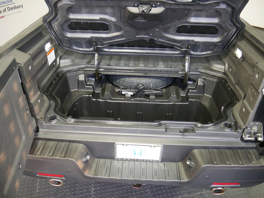Certified 2025 Honda Ridgeline Black Edition image 7