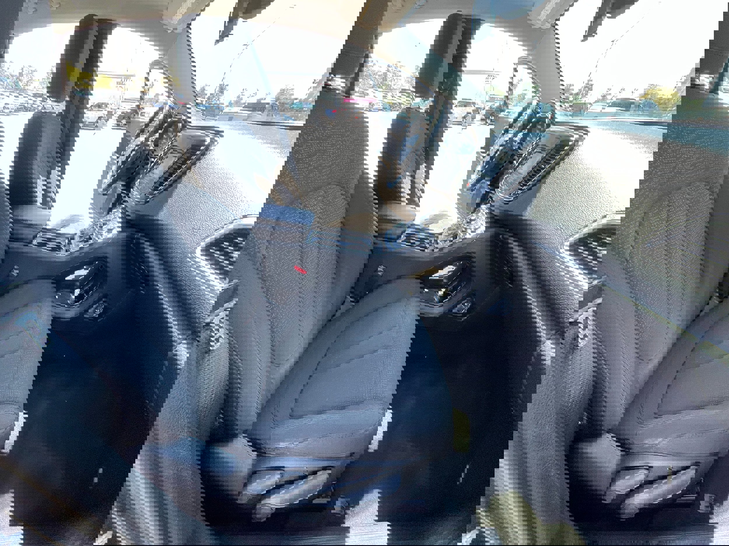 Used 2016 Chrysler 200 Limited image 19