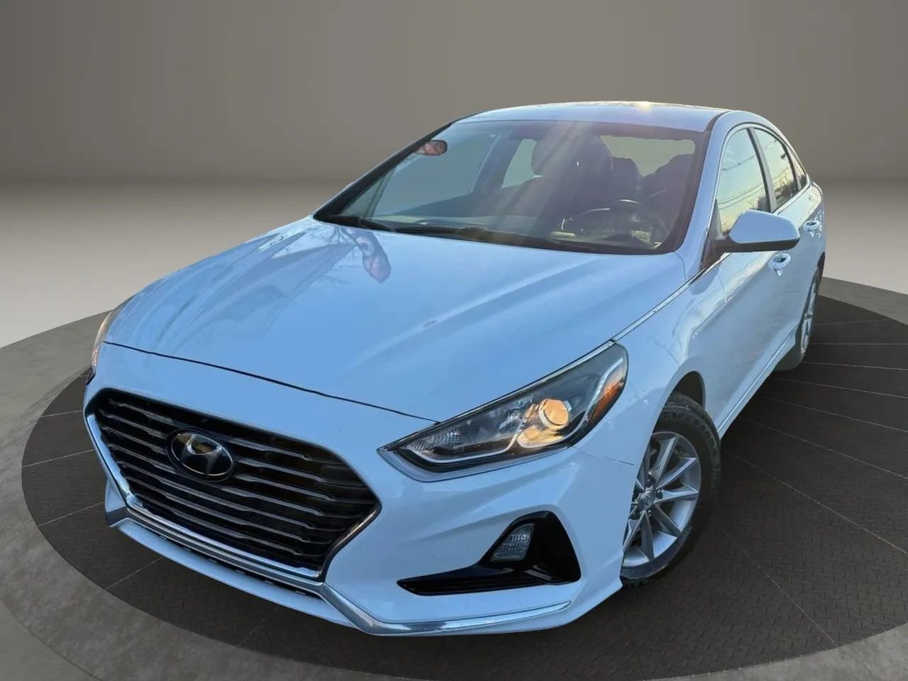 Used 2019 Hyundai Sonata SE FWD image 3