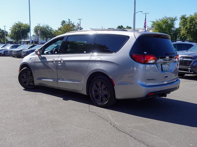 Used 2020 Chrysler Pacifica Limited w/ S Appearance Package FWD image 9