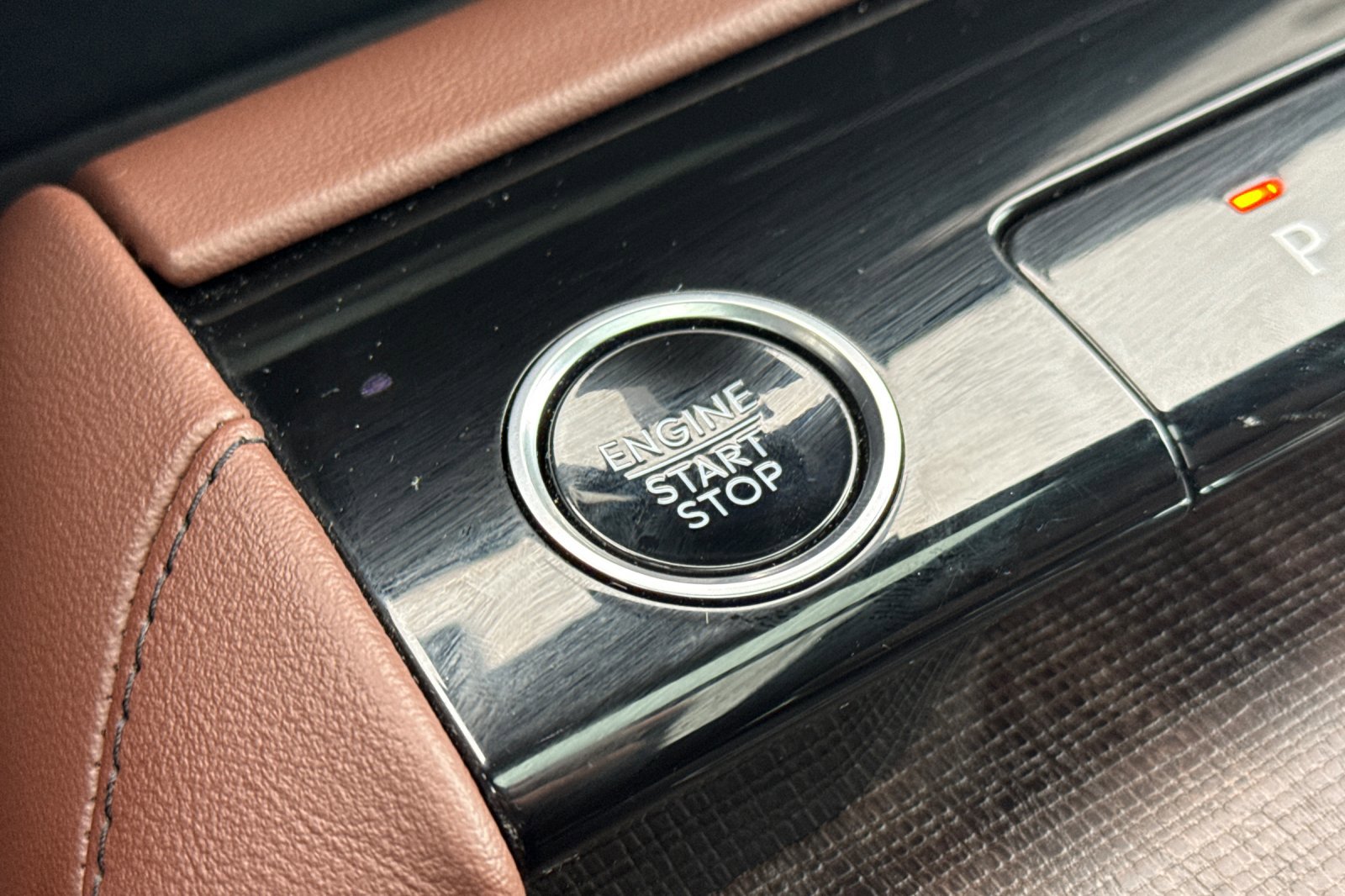 Used 2025 Lincoln Navigator Reserve image 23