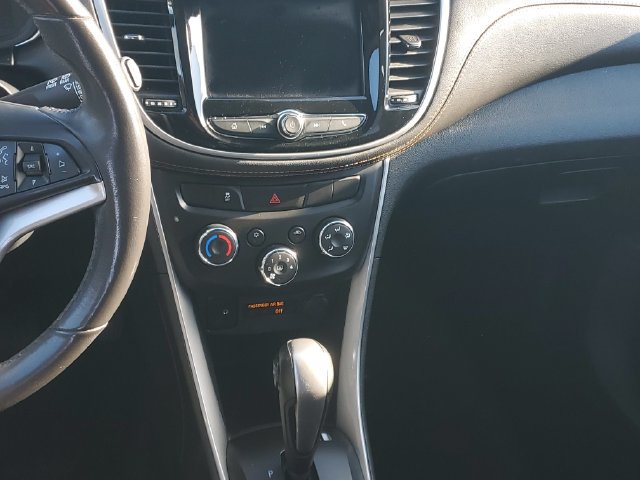 Certified 2020 Chevrolet Trax LT w/ Driver Confidence Package AWD/4WD image 13