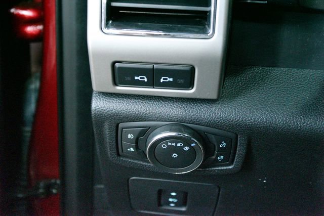 Used 2017 Ford F150 Lariat w/ Equipment Group 502A Luxury AWD/4WD image 15