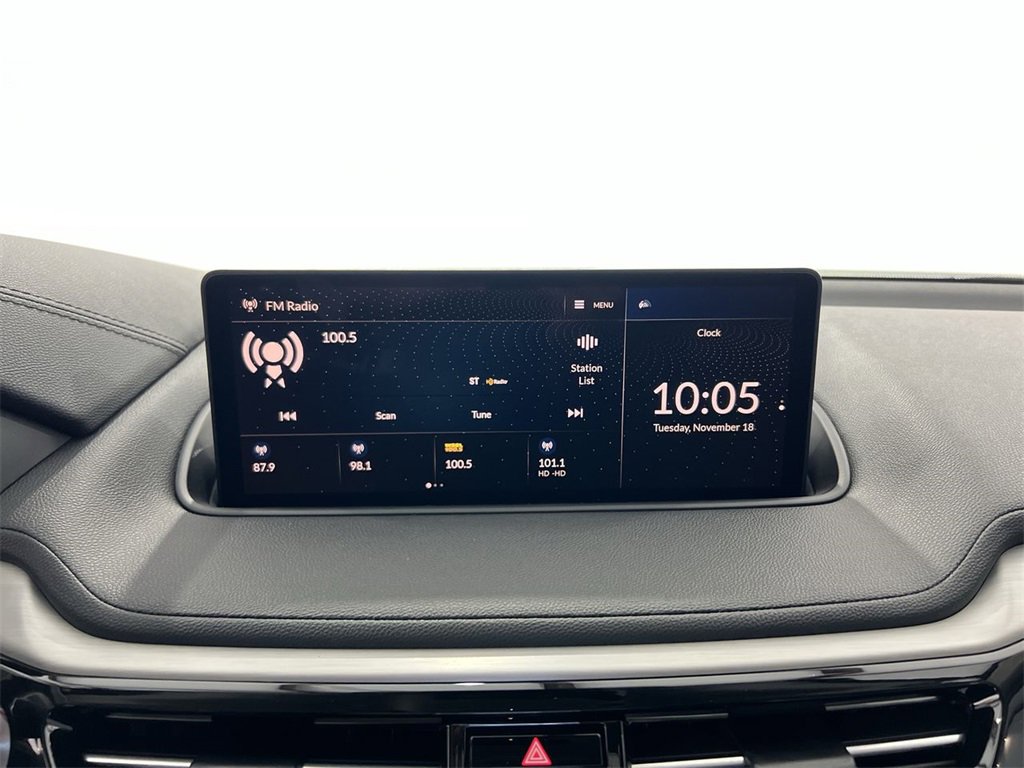 Used 2023 Acura MDX SH-AWD image 13