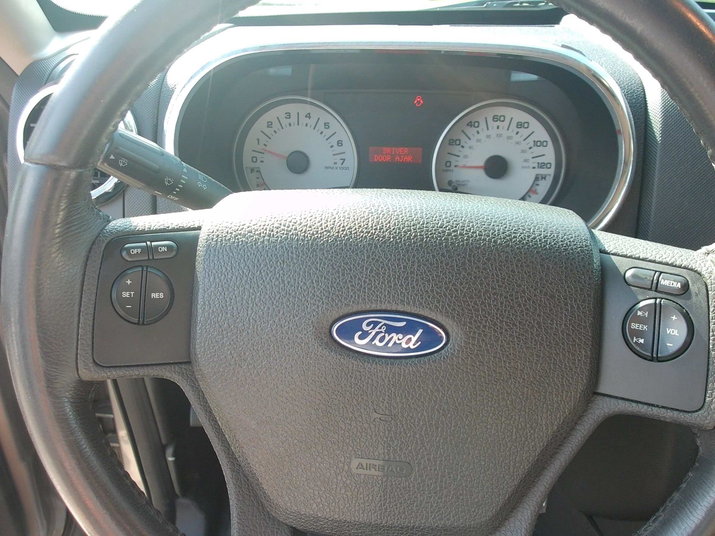 Used 2008 Ford Explorer Sport Trac XLT AWD/4WD image 14