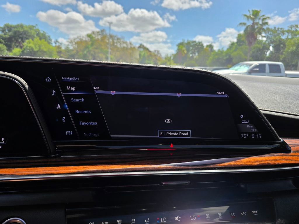 Used 2022 Cadillac Escalade ESV Premium Luxury image 25