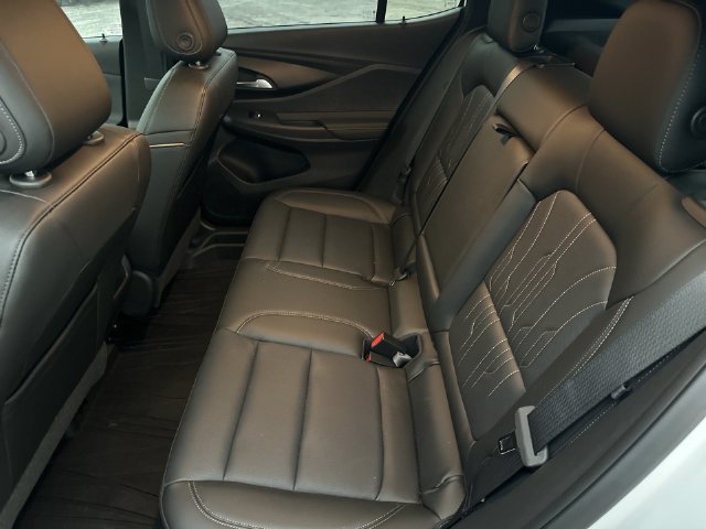 Used 2026 Buick Envista Avenir FWD image 33