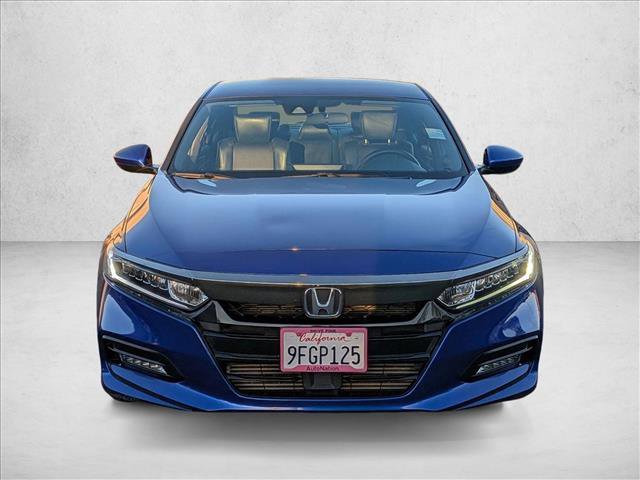 Used 2018 Honda Accord Sport image 2