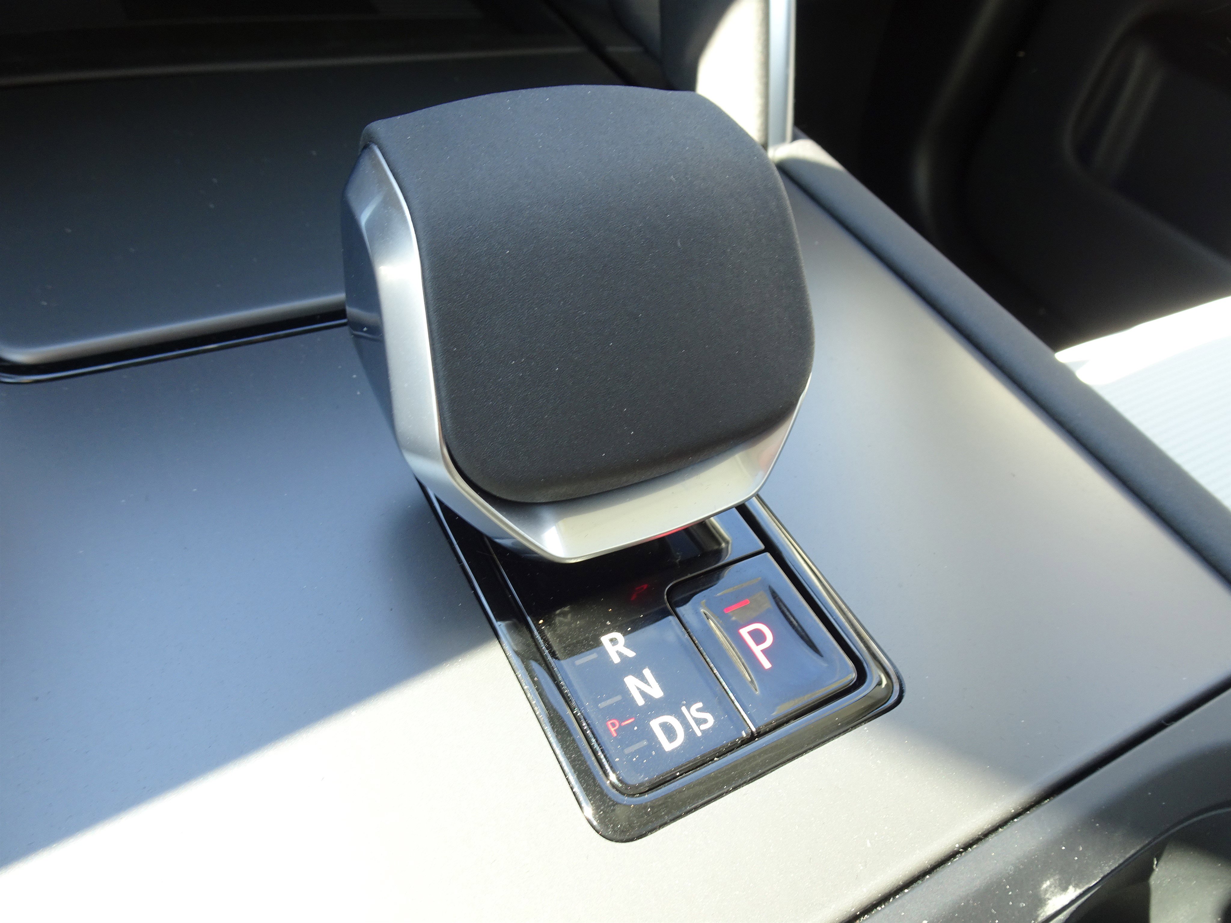 New 2025 Land Rover Discovery Sport S image 22