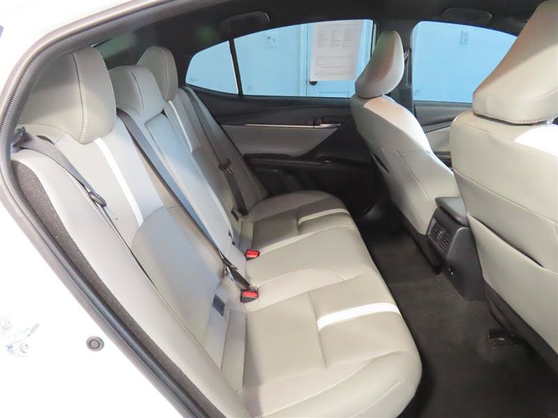 Used 2026 Toyota Camry SE w/ Convenience Package FWD image 34