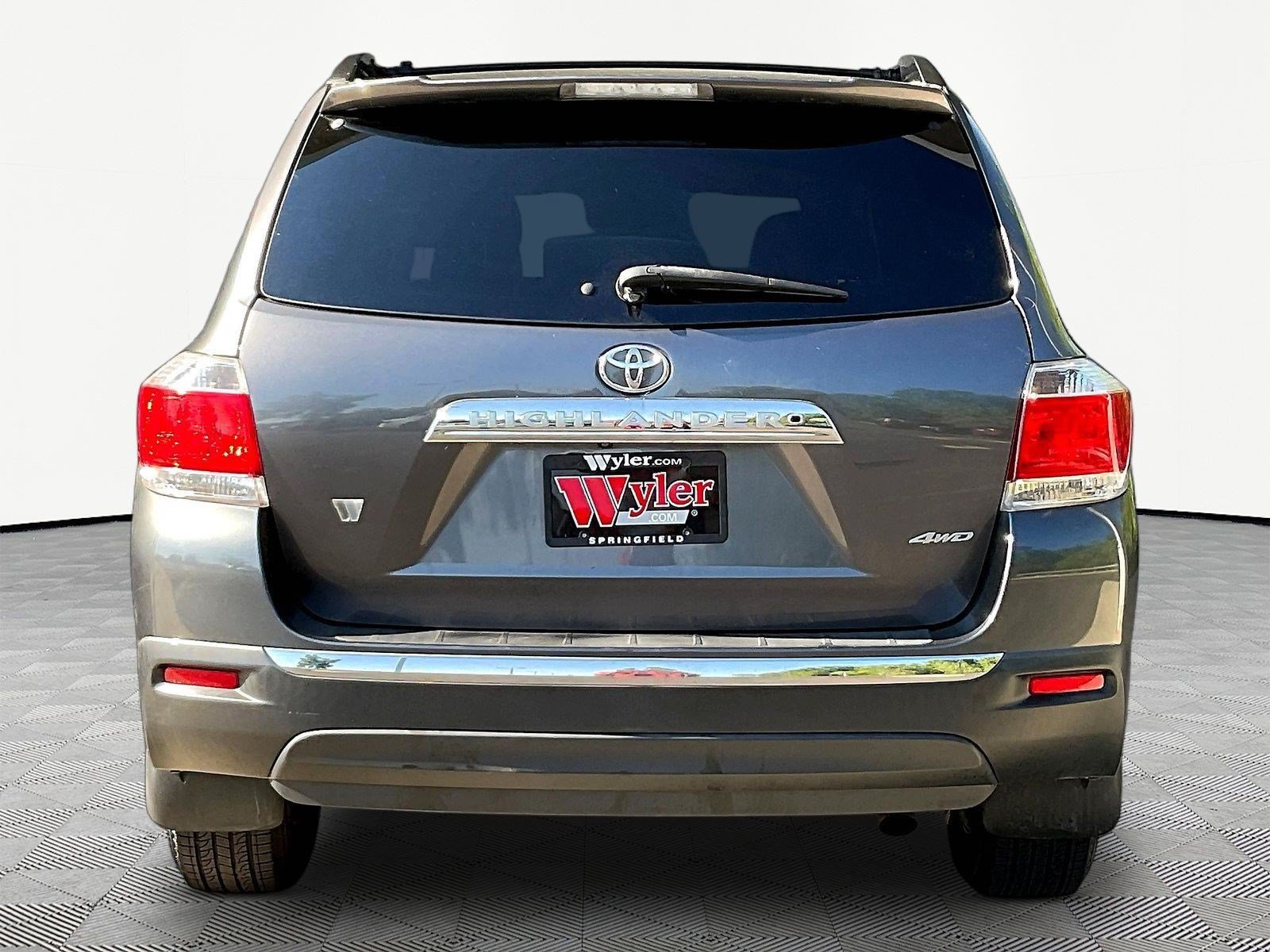Used 2013 Toyota Highlander SE AWD/4WD image 5