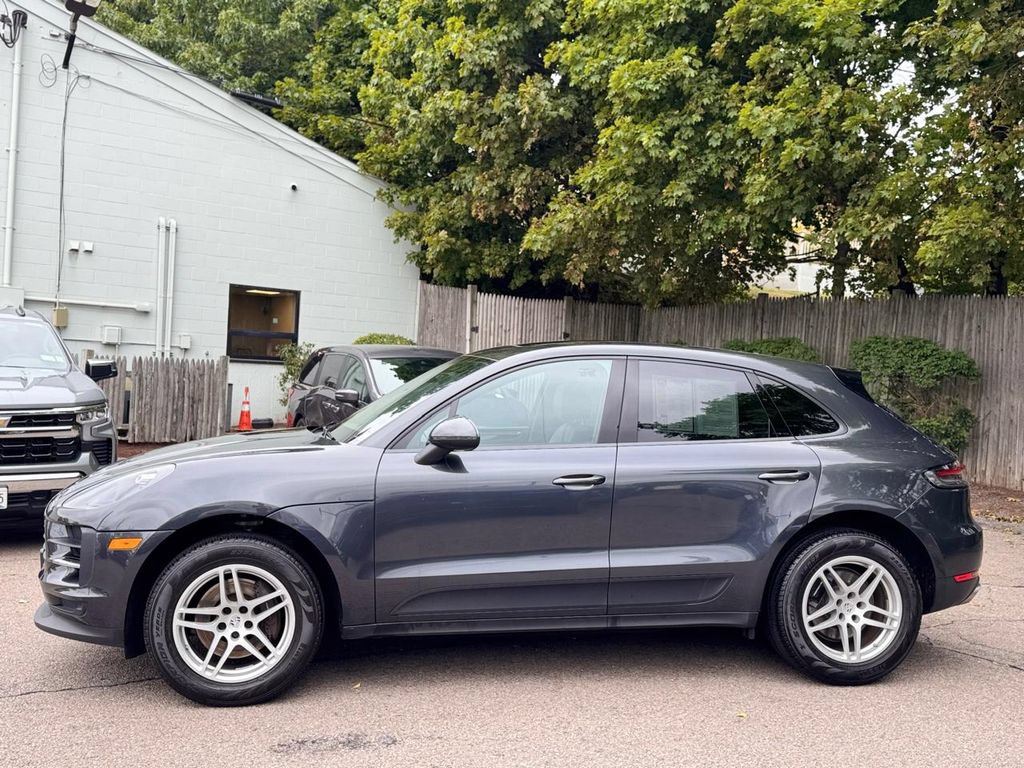 Used 2020 Porsche Macan AWD/4WD image 3