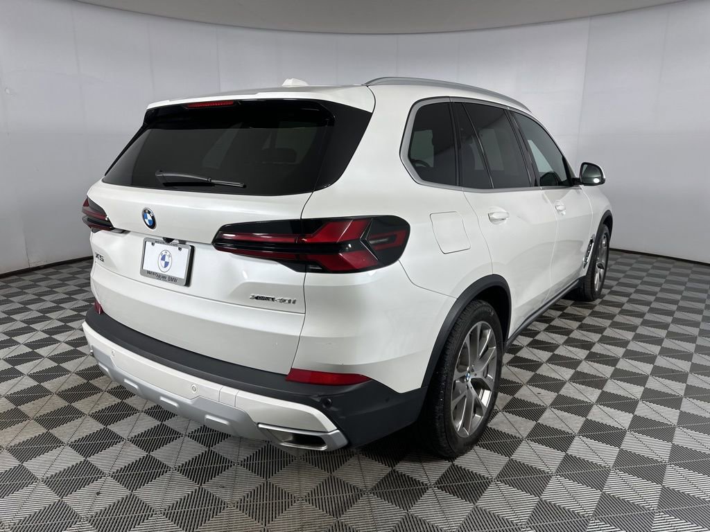 Certified 2024 BMW X5 xDrive40i w/ Premium Package image 28