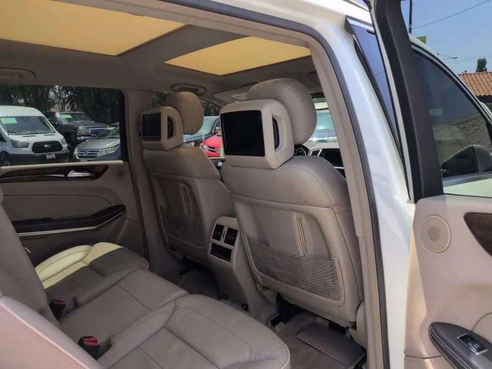 Used 2014 Mercedes-Benz GL 450 4MATIC w/ Appearance Package image 17