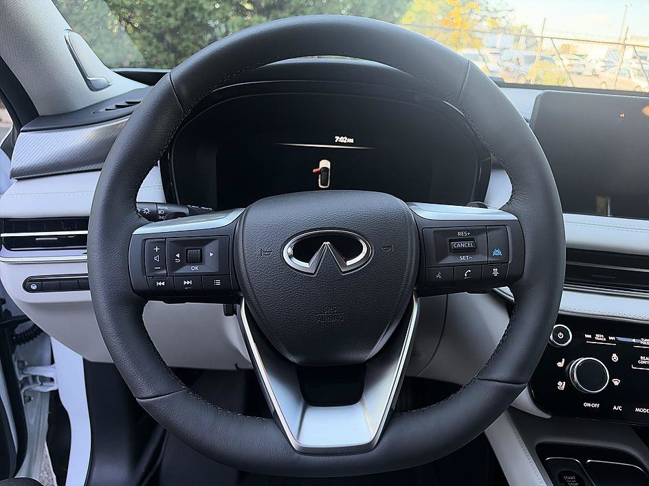 New 2027 INFINITI QX60 Luxe AWD/4WD image 13