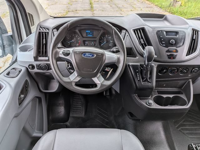 Used 2018 Ford Transit 250 130 Medium Roof RWD image 21