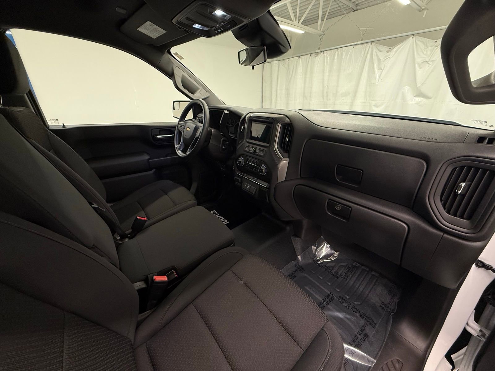 Used 2025 Chevrolet Silverado 1500 W/T w/ WT Value Package image 8