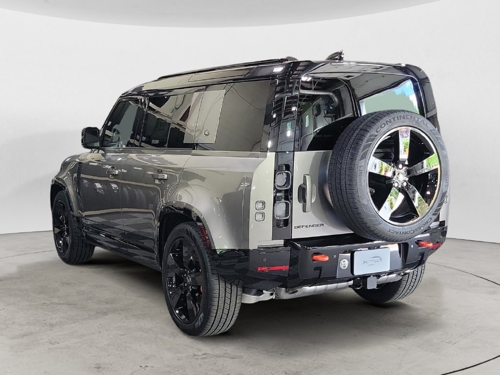 Certified 2024 Land Rover Defender 110 X AWD/4WD image 3