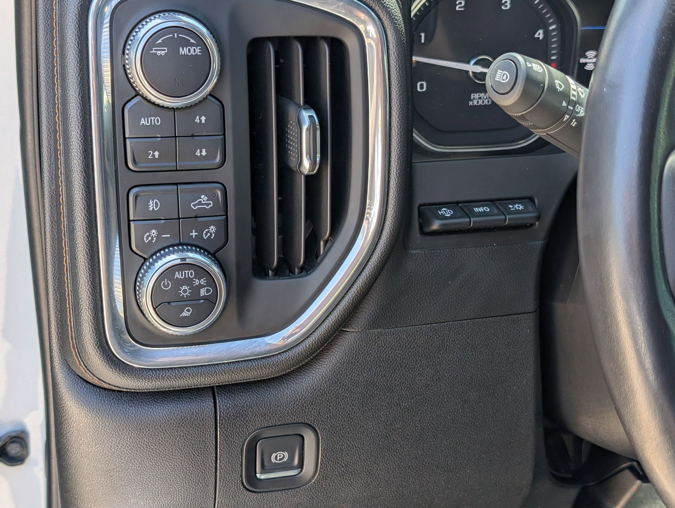 Certified 2021 GMC Sierra 3500 AT4 w/ AT4 Premium Plus Package AWD/4WD image 24