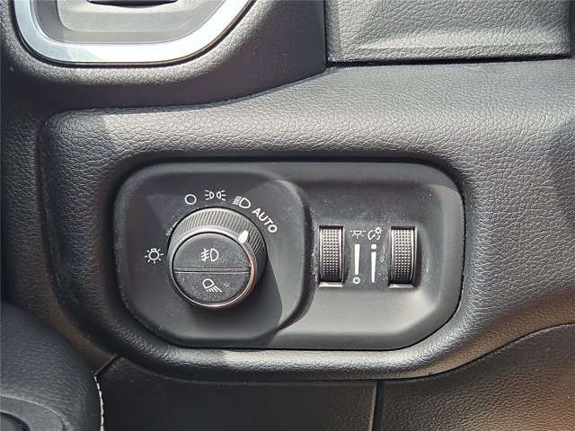 Used 2026 RAM 2500 Laramie AWD/4WD image 49