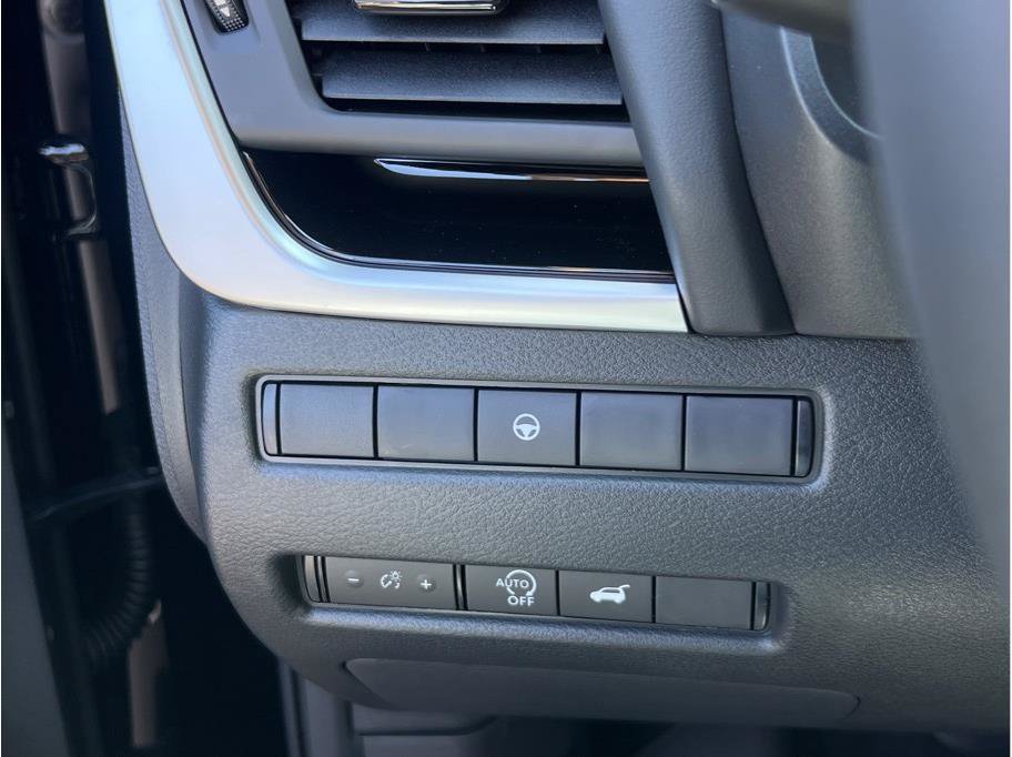 New 2026 Nissan Rogue SV AWD/4WD image 20