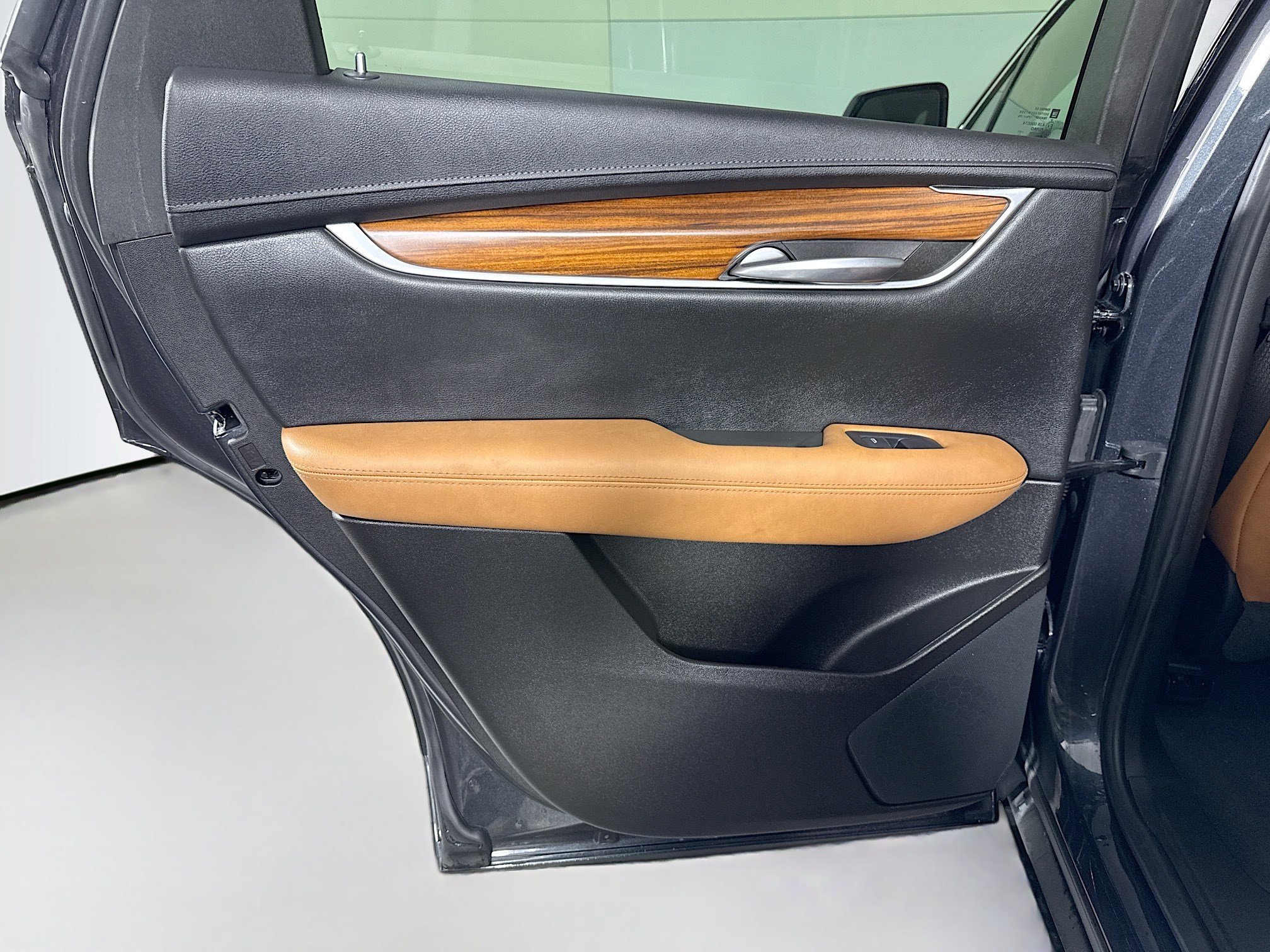 Used 2022 Cadillac XT5 Premium Luxury w/ Technology Package image 26